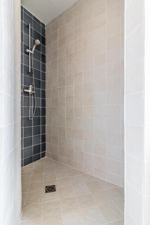 Apartamentos El Patio Plaza Santa Clara Caces Kültér fotó